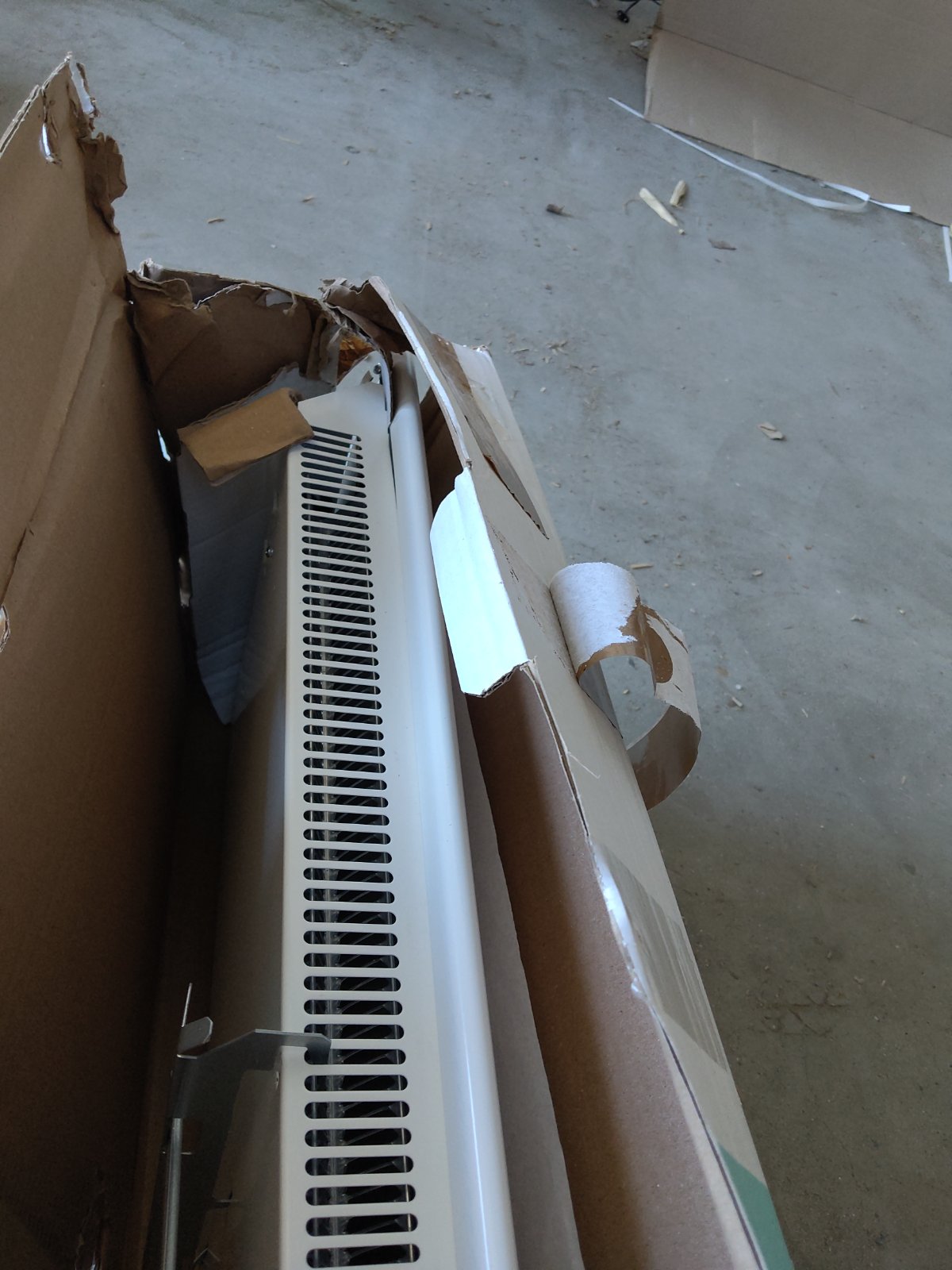 Tweedekans - Adax neo Wifi elektrische verwarming - 2000Watt 33cm x 143cm