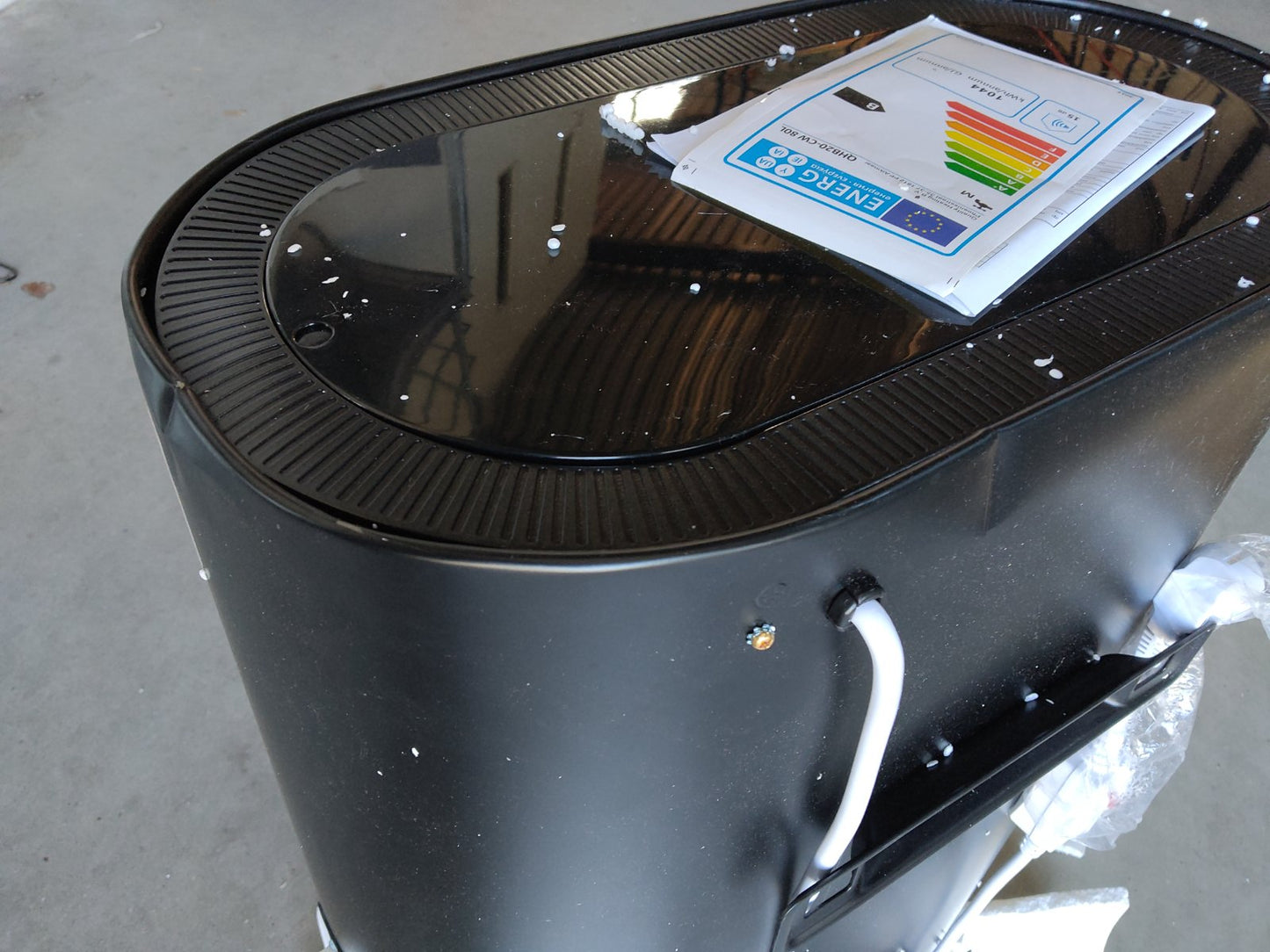 Tweedekans - 80 Liter QH dual horizontaal elektrische boiler met digitale bediening - 80 Liter QH dual horizontaal elektrische boiler met digitale bediening