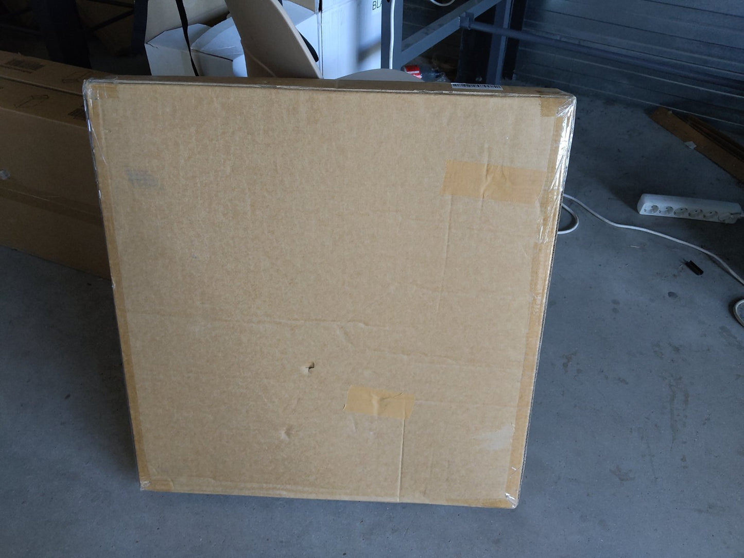 Tweedekans - QH-H4 Exclusive Serie Infraroodpaneel 59 x 59 - 400Watt - Default