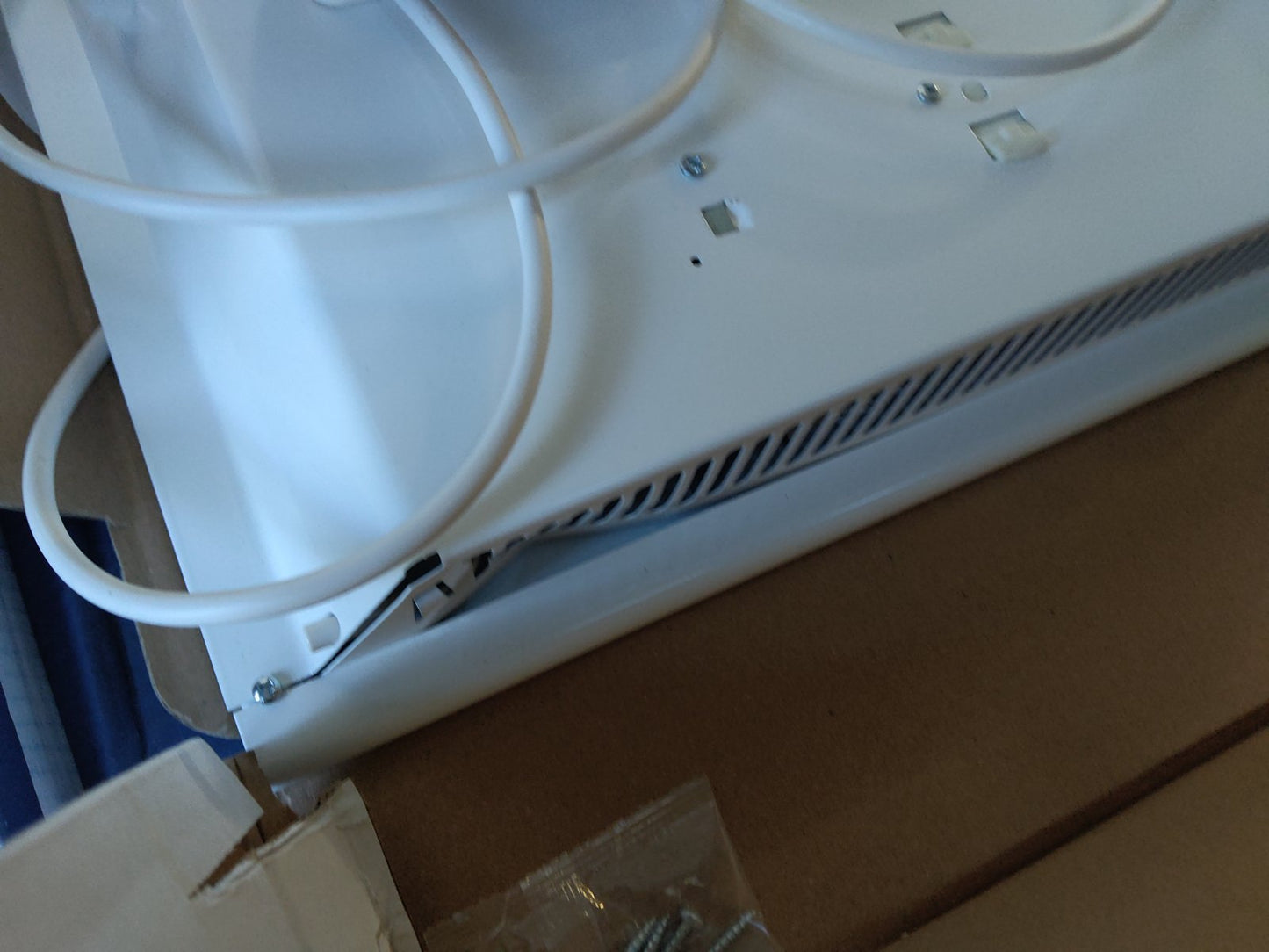 Tweedekans - Adax neo Wifi elektrische verwarming - 2000Watt 33cm x 143cm