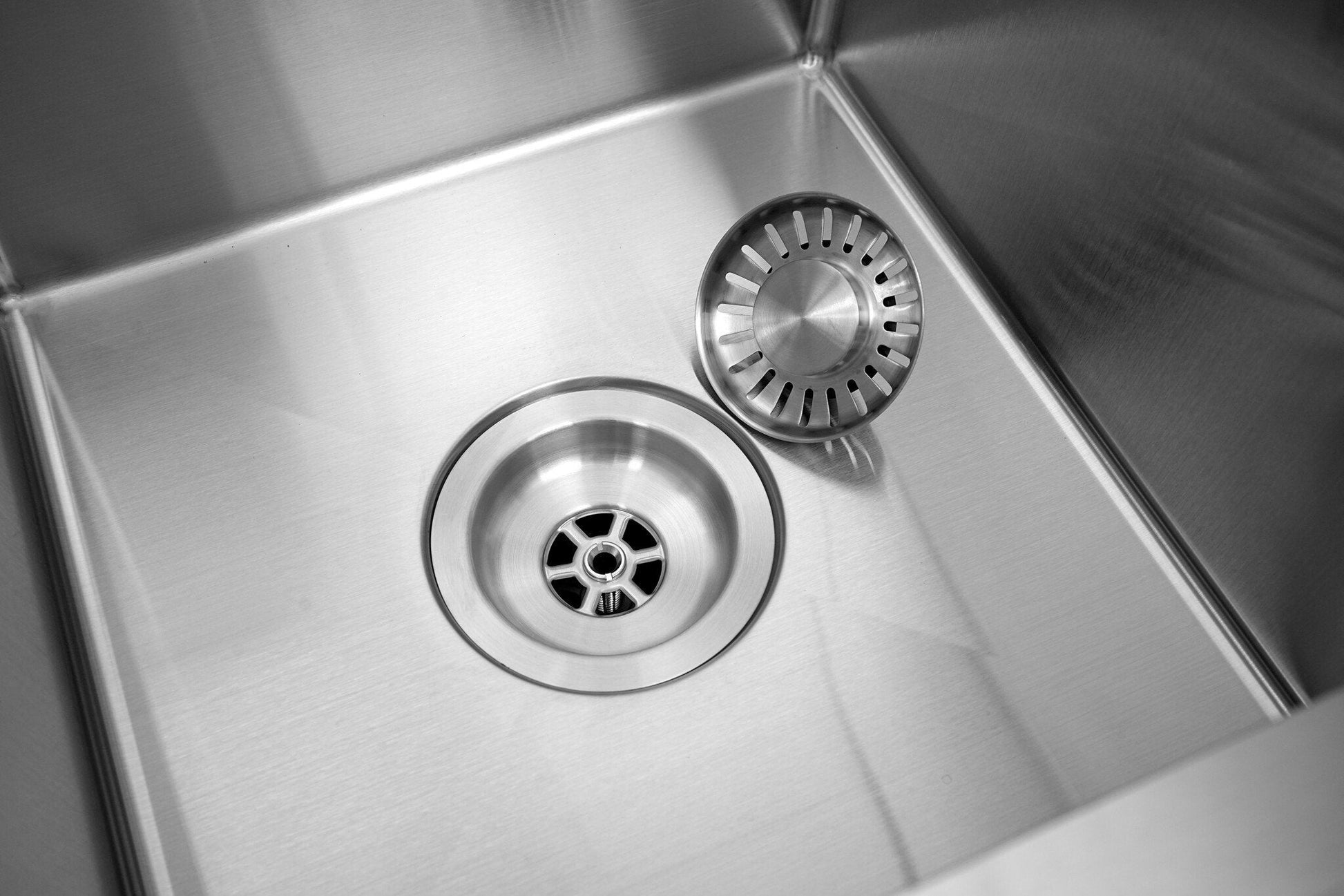 Nurion Évier INOX 28,5 x 34,5 – Évier de cuisine - Éviers de cuisine – Bac de cuisine - sans trou pour robinet